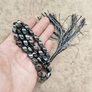تسبیح حدید اصل ۳۳ دانه طرح پیچ سایز درشت– تصویر در دست 1
