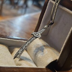 گردنبند نقره ۹۲۵ شمشیر ذوالفقار نوشته من کنت مولاه