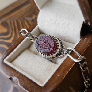 دستبند نقره 925 دست ساز با عقیق خراسان حکاکی نام حسین