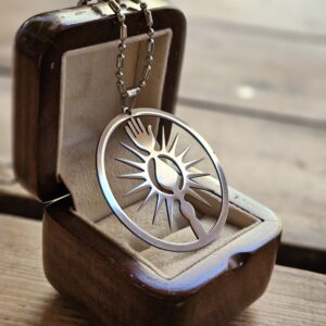 دسته گردنبند 16 گردنبند استیل طرح تاج طلایی حرم امیرالمؤمنین ع